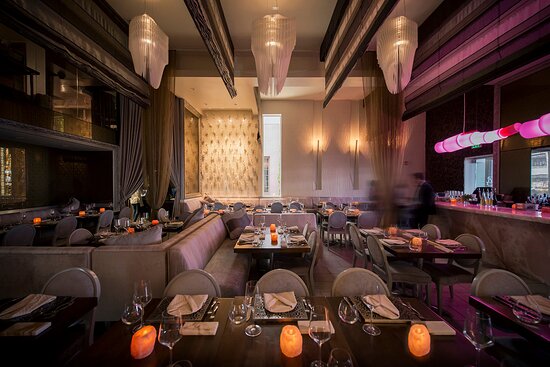 Barton G. The Restaurant