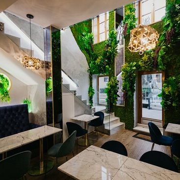 Mr. Moo Bar & Restaurant