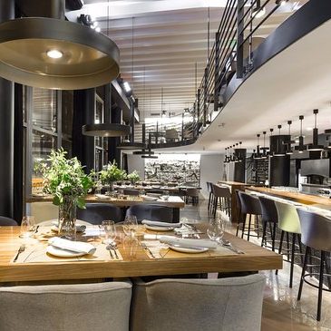 El Toro Restaurant & Bar