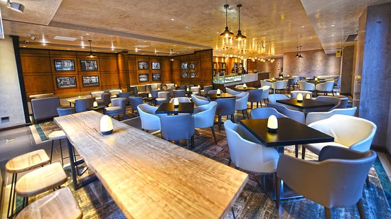 Caramel Café & Lounge